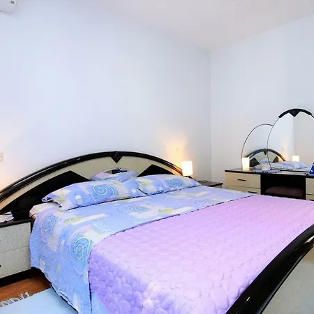 Gradina 9273b וולה לוקה