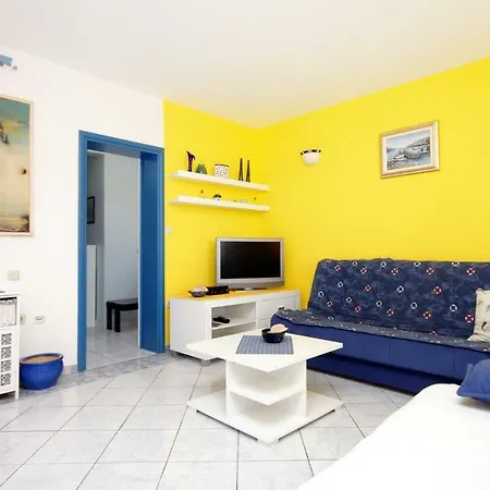 Gradina 9273b דירה