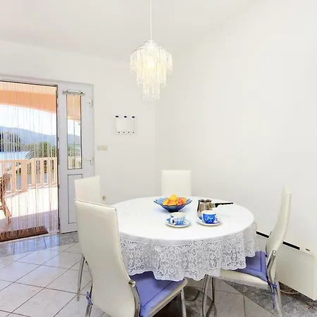 Gradina 9273b * וולה לוקה