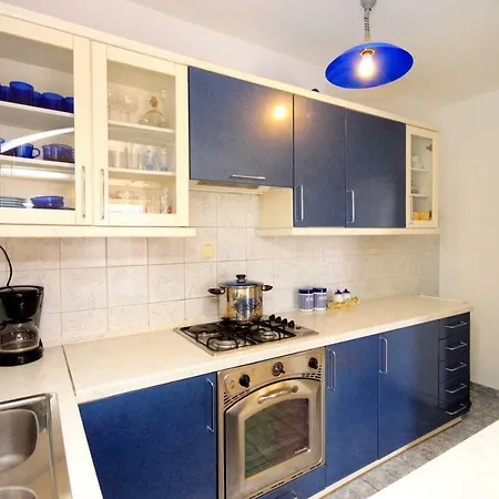 Gradina 9273b דירה וולה לוקה